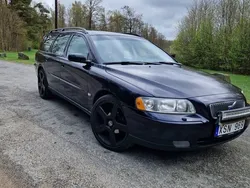 Blå Begagnad 2006 Volvo V70 Kinetic Kombi | 42 000 kr (Marknadspris)