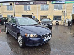 Blå Begagnad 2005 Volvo S40 Sedan | 21 900 kr (Marknadspris)