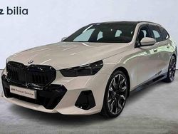 Vit Begagnad 2026 BMW 520 Kombi | 719 900 kr