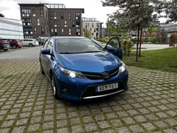 Blå Begagnad 2014 Toyota Auris Multidrive S Halvkombi | 129 000 kr (Marknadspris)