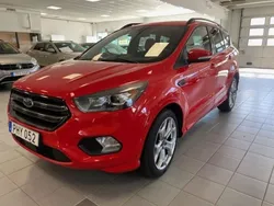 Röd Begagnad 2017 Ford Kuga ST-Line SUV | 189 900 kr (Marknadspris)
