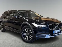 Svart Begagnad 2018 Volvo V90 CC Kinetic Kombi | 239 900 kr (Bra pris)