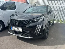 Svart Begagnad 2024 Peugeot 2008 GT SUV | 269 900 kr (Marknadspris)