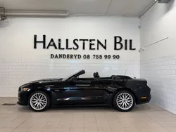 Svart Begagnad 2017 Ford Mustang GT Convertible Cab | 449 000 kr (Bra pris)
