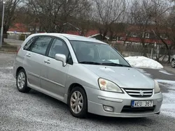 Silver Begagnad 2004 Suzuki Liana Halvkombi | 20 000 kr