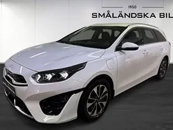 Vit Begagnad 2022 Kia Ceed Sportswagon Kombi | 239 000 kr (Marknadspris)