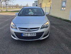 Grå Begagnad 2013 Opel Astra Halvkombi | 73 000 kr (Marknadspris)