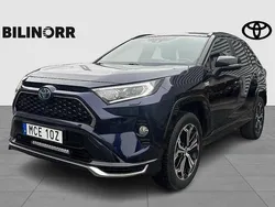 Blå Begagnad 2021 Toyota RAV4 Hybrid Style SUV | 384 900 kr (Marknadspris)