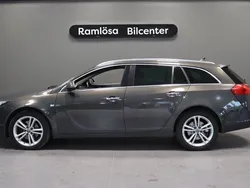 Grå Begagnad 2012 Opel Insignia Cosmo Kombi | 92 900 kr (Marknadspris)