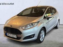 Grå Begagnad 2015 Ford Fiesta Titanium Halvkombi | 88 000 kr (Marknadspris)