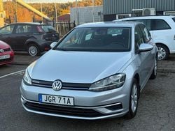 Silver Begagnad 2019 VW Golf VII Halvkombi | 134 990 kr (Marknadspris)