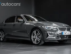 Grå Begagnad 2019 BMW 330 Luxury Line Sedan | 398 750 kr (Dyr)