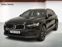 Svart Begagnad 2024 Volvo V60 CC Ultimate Kombi | 489 000 kr (Marknadspris)