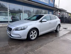 Silver Begagnad 2014 Volvo V40 Momentum Kombi | 139 900 kr (Marknadspris)