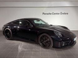 Svart Begagnad 2022 Porsche 911 Carrera 4 GTS Sportkupé | 1 749 000 kr (Marknadspris)