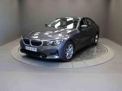 Grå Begagnad 2022 BMW 330e Sedan | 309 000 kr
