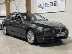Brun Begagnad 2015 BMW 520 Kombi | 159 800 kr (Marknadspris)