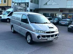 Silver Begagnad 2004 Hyundai H-1 Minibuss | 39 900 kr