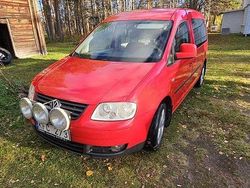 Röd Begagnad 2010 VW Caddy Maxi Minibuss | 35 000 kr (Bra pris)