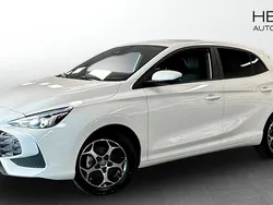 Vit Ny 2024 MG MG3 Luxury Halvkombi | 239 990 kr (Superpris)