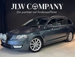 Grå Begagnad 2016 Skoda Octavia Ambition Kombi | 89 000 kr (Marknadspris)