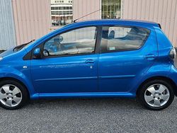 Blå Begagnad 2009 Toyota Aygo Halvkombi | 39 900 kr (Marknadspris)