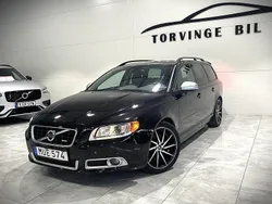 Svart Begagnad 2012 Volvo V70 R-Design Kombi | 159 000 kr