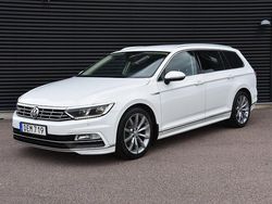 Vit Begagnad 2017 VW Passat R-line Kombi | 129 900 kr