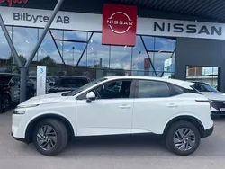 Vit Begagnad 2022 Nissan Qashqai Acenta SUV | 229 500 kr (Bra pris)
