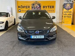 Grå Begagnad 2015 Volvo V60 Momentum Kombi | 109 900 kr (Lite dyr)