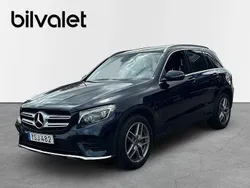 Mörkblå (blå) Begagnad 2018 Mercedes GLC220 AMG SUV | 328 500 kr (Lite dyr)