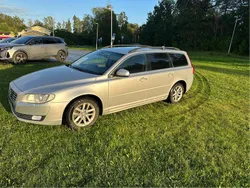 Silver Begagnad 2015 Volvo V70 Momentum Kombi | 139 000 kr (Marknadspris)