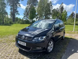 Svart Begagnad 2016 VW Sharan GT Minibuss | 229 900 kr (Lite dyr)