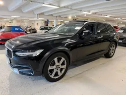 Svart (onyx svart metallic) Begagnad 2020 Volvo V90 CC Momentum Kombi | 189 900 kr (Marknadspris)