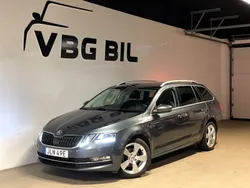 Mörkgrå Begagnad 2019 Skoda Octavia Kombi | 164 900 kr (Marknadspris)