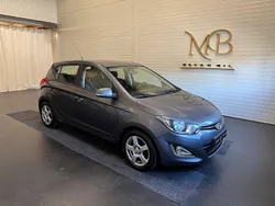 Ljusbrun Begagnad 2013 Hyundai i20 Premium Halvkombi | 54 900 kr (Marknadspris)
