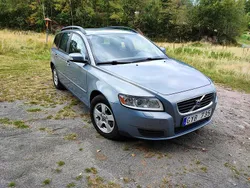 Blå Begagnad 2008 Volvo V50 Kinetic Kombi | 17 000 kr (Bra pris)