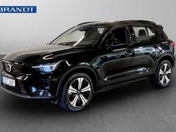 Svart Begagnad 2023 Volvo XC40 Plus SUV | 359 900 kr