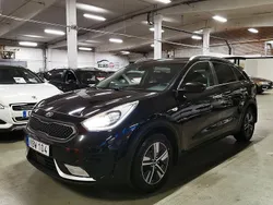 Svart Begagnad 2016 Kia Niro Advance SUV | 159 900 kr (Lite dyr)