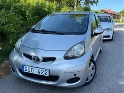 Silver Begagnad 2009 Toyota Aygo Halvkombi | 29 000 kr (Marknadspris)