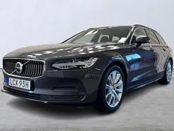 Grå Begagnad 2022 Volvo V90 Momentum Kombi | 319 900 kr (Marknadspris)