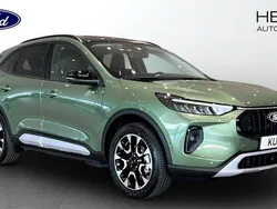 Grön Ny 2024 Ford Kuga Business Edition SUV | 544 400 kr (Marknadspris)