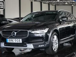 Svart Begagnad 2018 Volvo V90 CC Momentum Kombi | 239 500 kr (Marknadspris)
