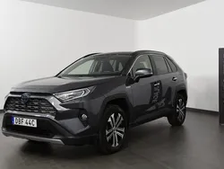 Mörkgrå Begagnad 2020 Toyota RAV4 Hybrid SUV | 355 800 kr (Lite dyr)