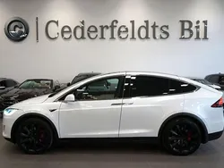 Vit Begagnad 2019 Tesla Model X Performance SUV | 518 900 kr (Marknadspris)