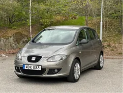 Grå Begagnad 2005 Seat Altea Minibuss | 22 500 kr