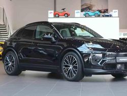 Svart Begagnad 2024 Porsche Macan 4 Electric SUV | 949 000 kr (Bra pris)