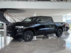Svart Begagnad 2021 RAM 1500 Pickup | 889 000 kr