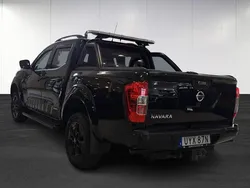 Svart Begagnad 2020 Nissan Navara N-Guard Pickup | 250 000 kr (Bra pris)
