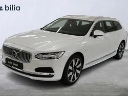 Vit Begagnad 2024 Volvo V90 Plus Kombi | 549 000 kr (Marknadspris)